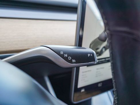 Used 2018 Tesla Model 3 Long Range image 23