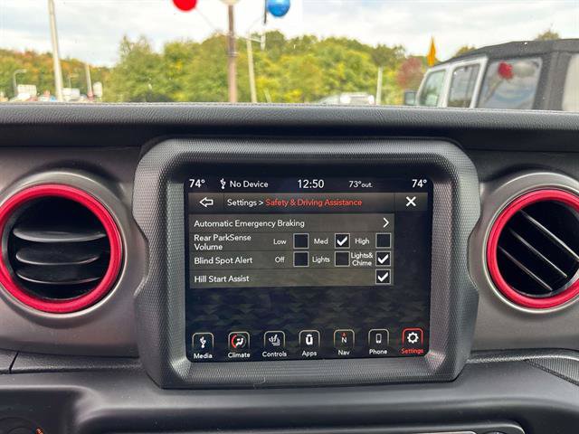 Certified 2021 Jeep Gladiator Rubicon AWD/4WD image 17