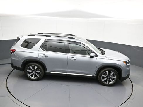Certified 2023 Honda Pilot Touring image 39