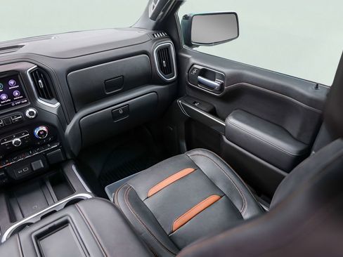 Used 2020 GMC Sierra 1500 AT4 w/ AT4 Premium Package AWD/4WD image 32