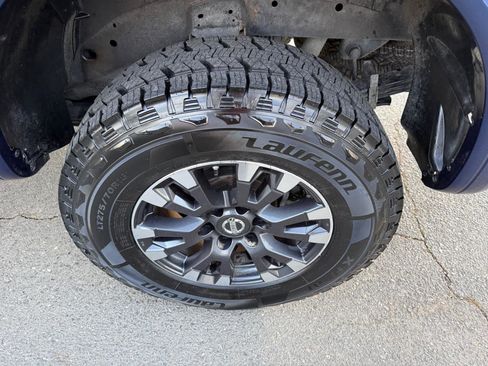 Used 2017 Nissan Titan PRO-4X w/ Pro-4x Convenience Package image 7