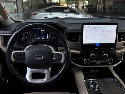 Used 2024 Ford Expedition Limited RWD image 16
