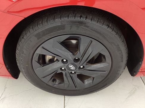 Used 2022 Hyundai Elantra SEL FWD image 47