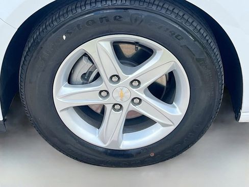 Used 2024 Chevrolet Malibu LS FWD image 31