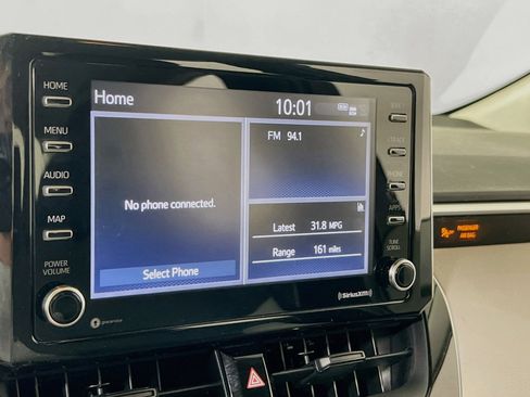 Used 2021 Toyota Corolla LE w/ Carpet Mat Package (TMS) FWD image 14