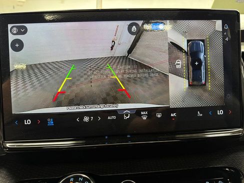 New 2026 Ford Expedition Max Platinum image 26