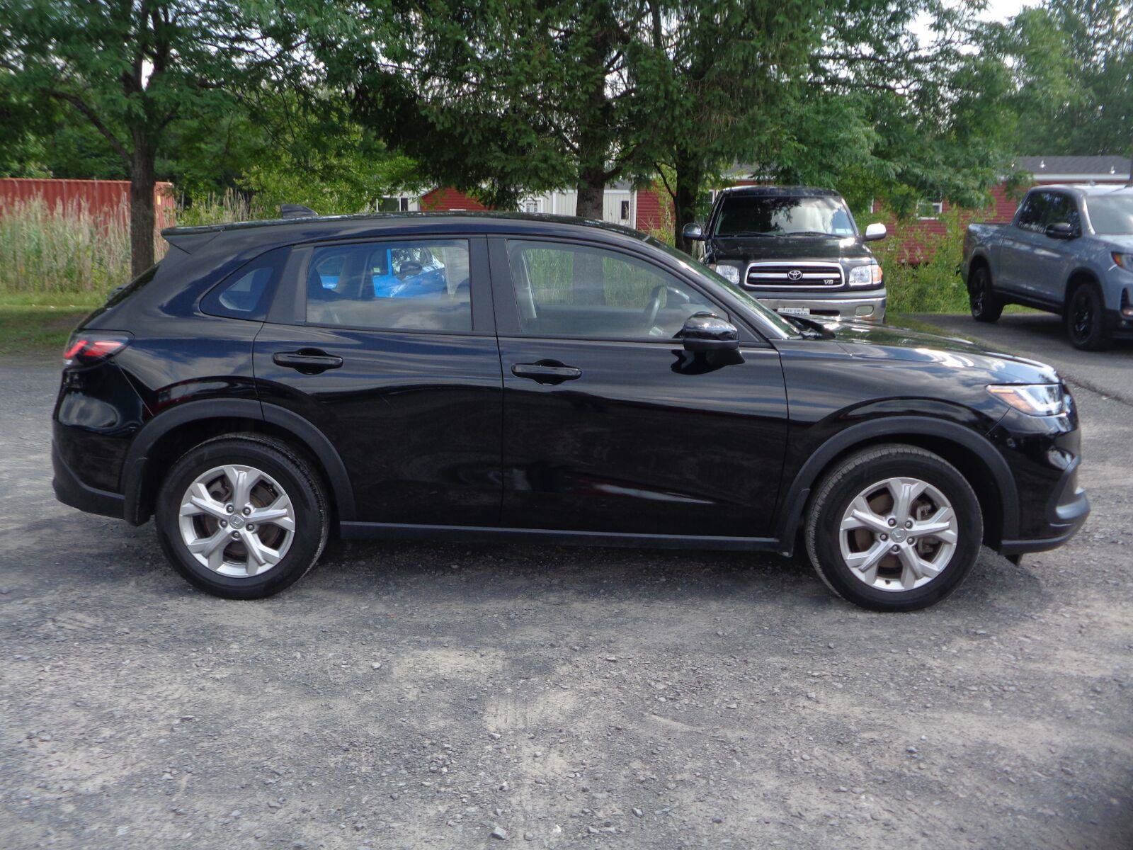 Certified 2024 Honda HR-V LX image 4