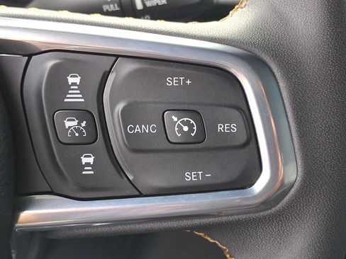 Used 2024 Jeep Wrangler Unlimited Sahara w/ Technology Group AWD/4WD image 24
