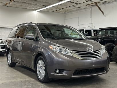 Used 2017 Toyota Sienna XLE w/ XLE Navigation Package
