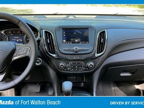 Used 2023 Chevrolet Equinox RS w/ LPO, Floor Liner Package FWD image 9