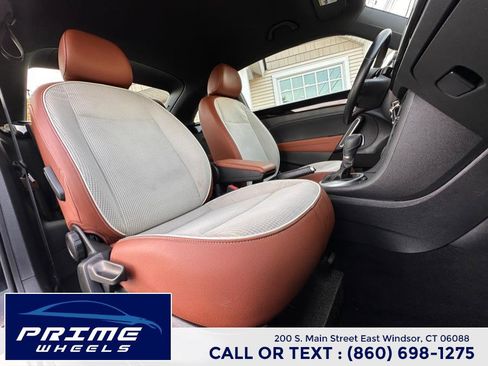 Used 2016 Volkswagen Beetle 1.8T Classic image 13