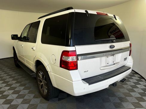 Used 2016 Ford Expedition XLT w/ Equipment Group 202A RWD image 7