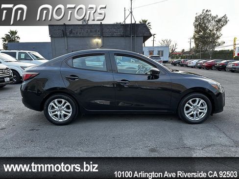 Used 2016 Scion iA image 18