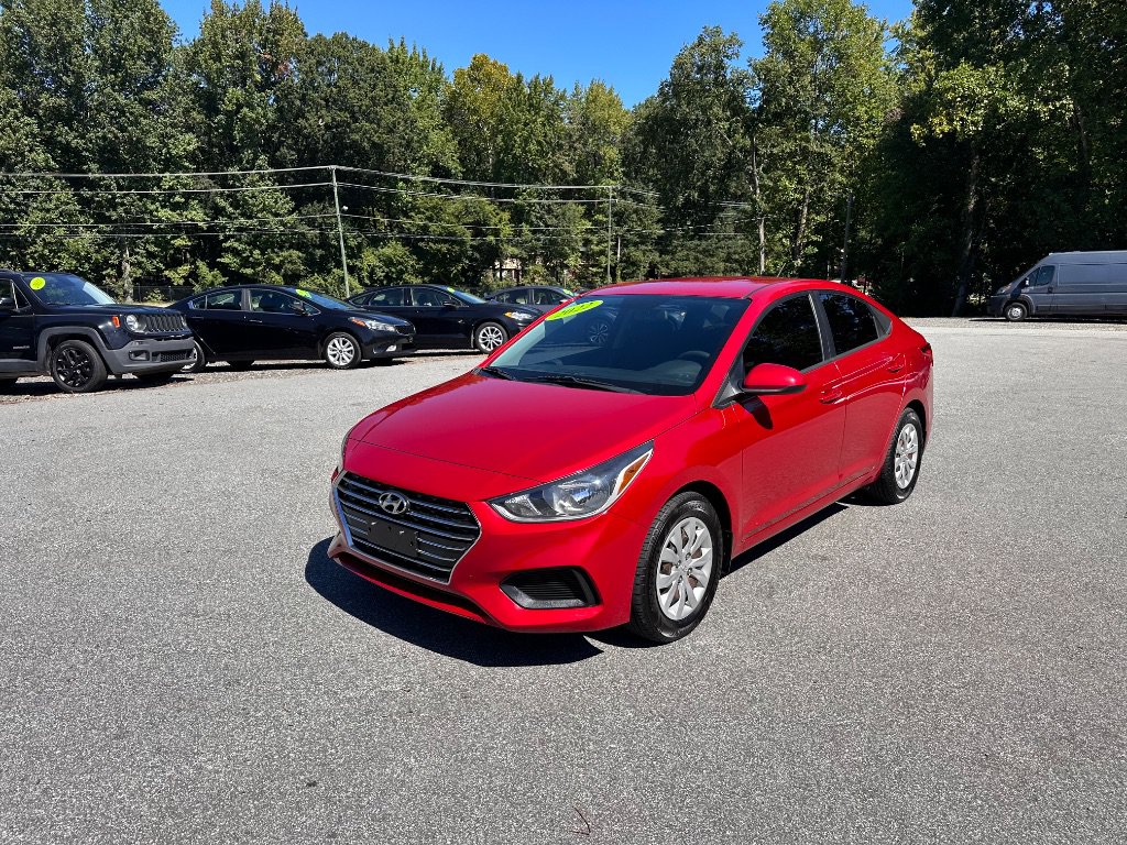 Used 2022 Hyundai Accent SE FWD image 3