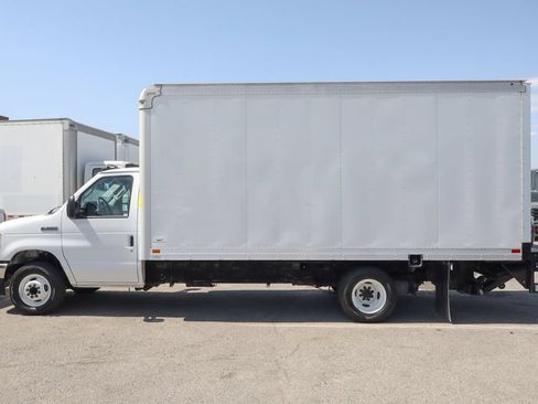 Used 2024 Ford E-350 and Econoline 350 Super Duty w/ Power Windows & Locks Group RWD image 5