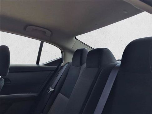 Used 2024 Nissan Sentra SV FWD image 11
