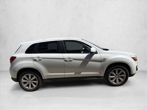 Used 2014 Mitsubishi Outlander Sport ES FWD image 8