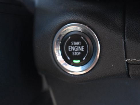 Used 2023 Buick Envision Essence w/ Sport Touring Package image 33