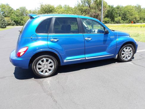 Used 2006 Chrysler PT Cruiser Limited FWD image 11