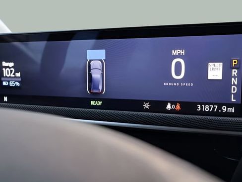 Used 2022 Ford Mustang Mach-E Select image 37