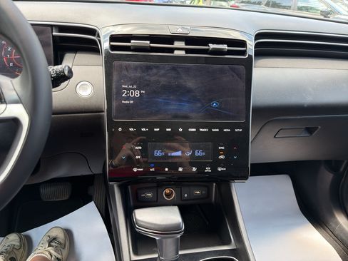 Certified 2024 Hyundai Tucson SEL w/ Convenience Package AWD/4WD image 17
