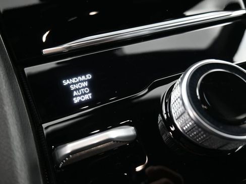 New 2026 Jeep Grand Cherokee Limited AWD/4WD image 4