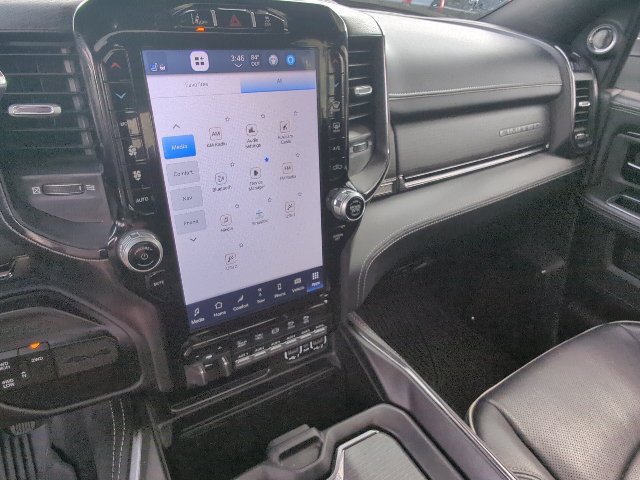 Used 2023 RAM 2500 Limited AWD/4WD image 29