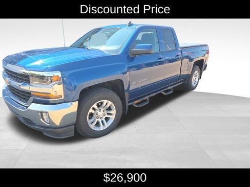 Used 2018 Chevrolet Silverado 1500 LT w/ All Star Edition AWD/4WD image 3