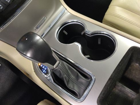 Used 2022 Jeep Grand Cherokee Limited RWD image 26