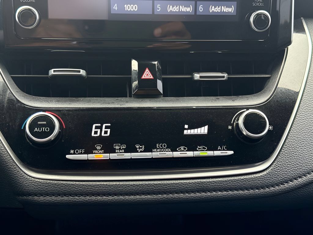 Used 2020 Toyota Corolla SE FWD image 15