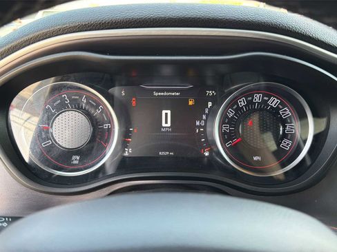 Used 2021 Dodge Challenger SXT image 25