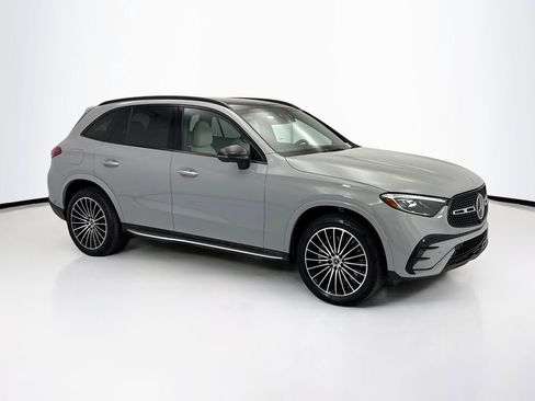 Certified 2026 Mercedes-Benz GLC 300 image 3