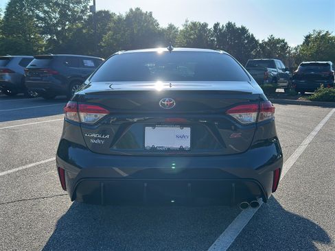 Certified 2025 Toyota Corolla SE FWD image 6
