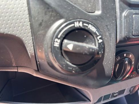 Used 2014 Toyota Tacoma 4x4 Regular Cab image 14
