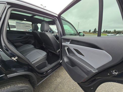 New 2026 Volkswagen Tiguan SE R-Line image 14