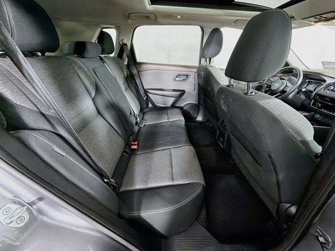 Used 2021 Nissan Rogue SV AWD/4WD image 26