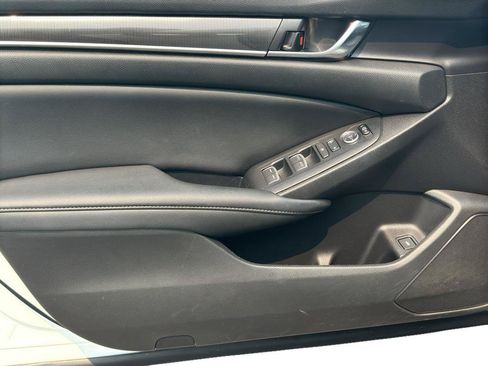 Used 2022 Honda Accord Sport image 8