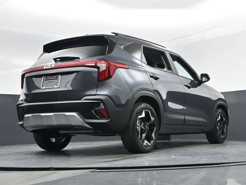 New 2026 Kia Seltos S image 14