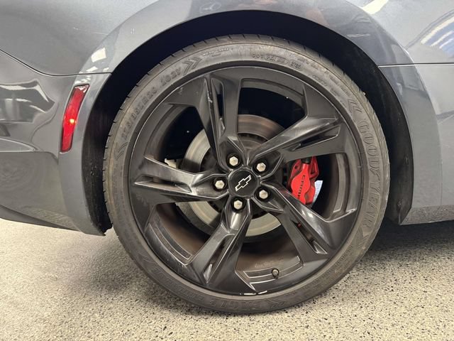 Used 2023 Chevrolet Camaro SS RWD image 12