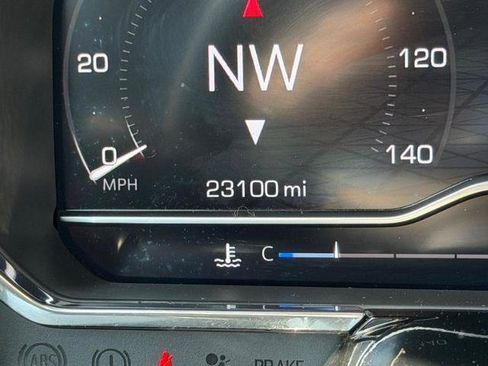 Used 2024 GMC Sierra 1500 SLT w/ SLT Premium Plus Package image 19