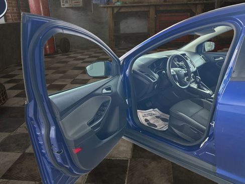 Used 2012 Ford Focus SE FWD image 13