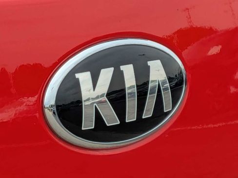 Used 2021 Kia Soul LX FWD image 12