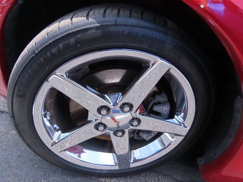 Used 2005 Chevrolet Corvette Coupe w/ Preferred Equipment Group RWD image 15