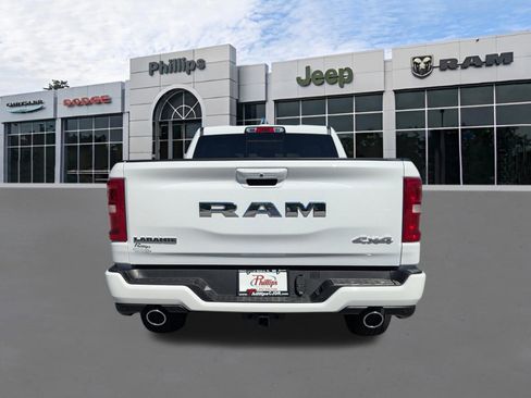 New 2026 RAM 1500 Laramie AWD/4WD image 4