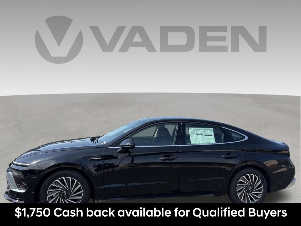 New 2026 Hyundai Sonata SEL FWD image 2