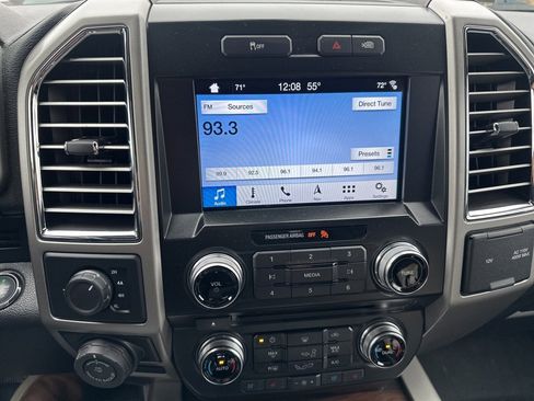 Used 2016 Ford F150 Lariat w/ Equipment Group 502A Luxury image 10