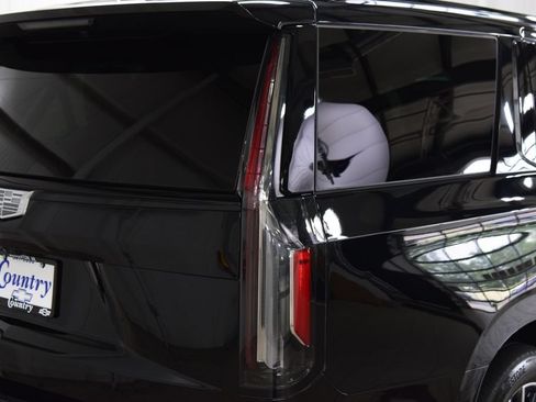 Used 2024 Cadillac Escalade Sport Platinum w/ Heavy-Duty Trailer Package AWD/4WD image 19