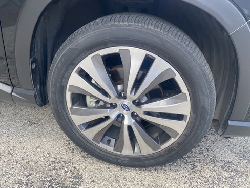 Certified 2021 Subaru Ascent Premium w/ Convenience Package AWD/4WD image 7