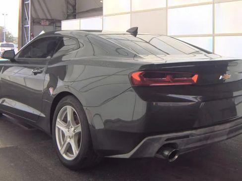 Used 2016 Chevrolet Camaro LT RWD image 4