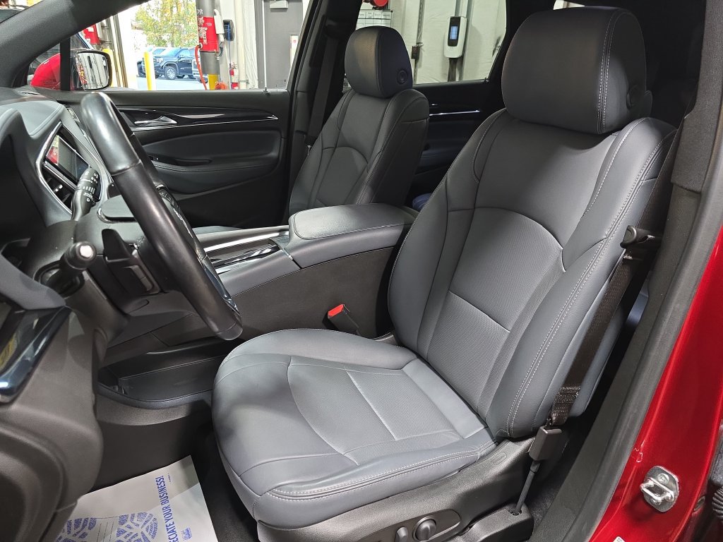 Used 2023 Buick Enclave Essence w/ Sport Touring Edition AWD/4WD image 16